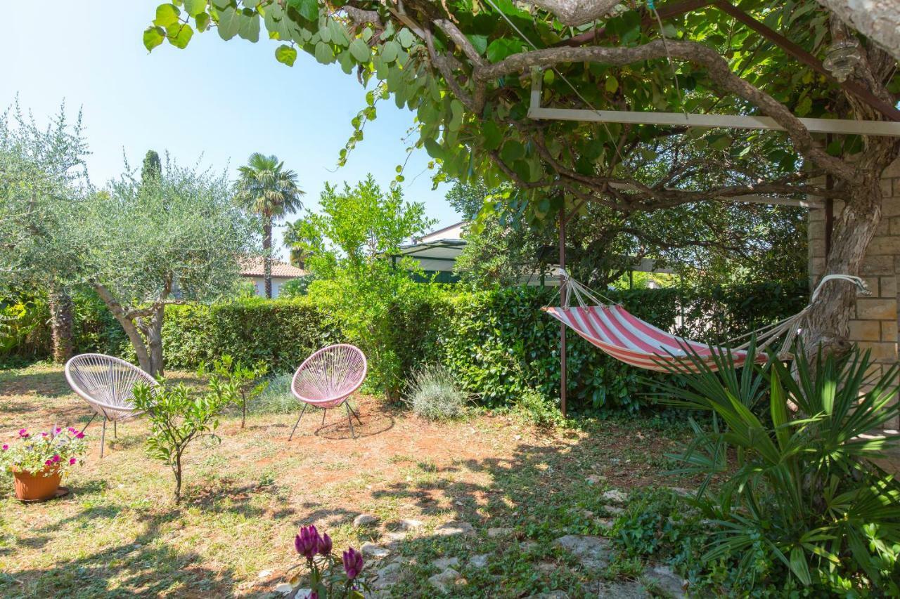 Casa Flora 3-Minutes' Walk From The Beach Novigrad  Exterior photo