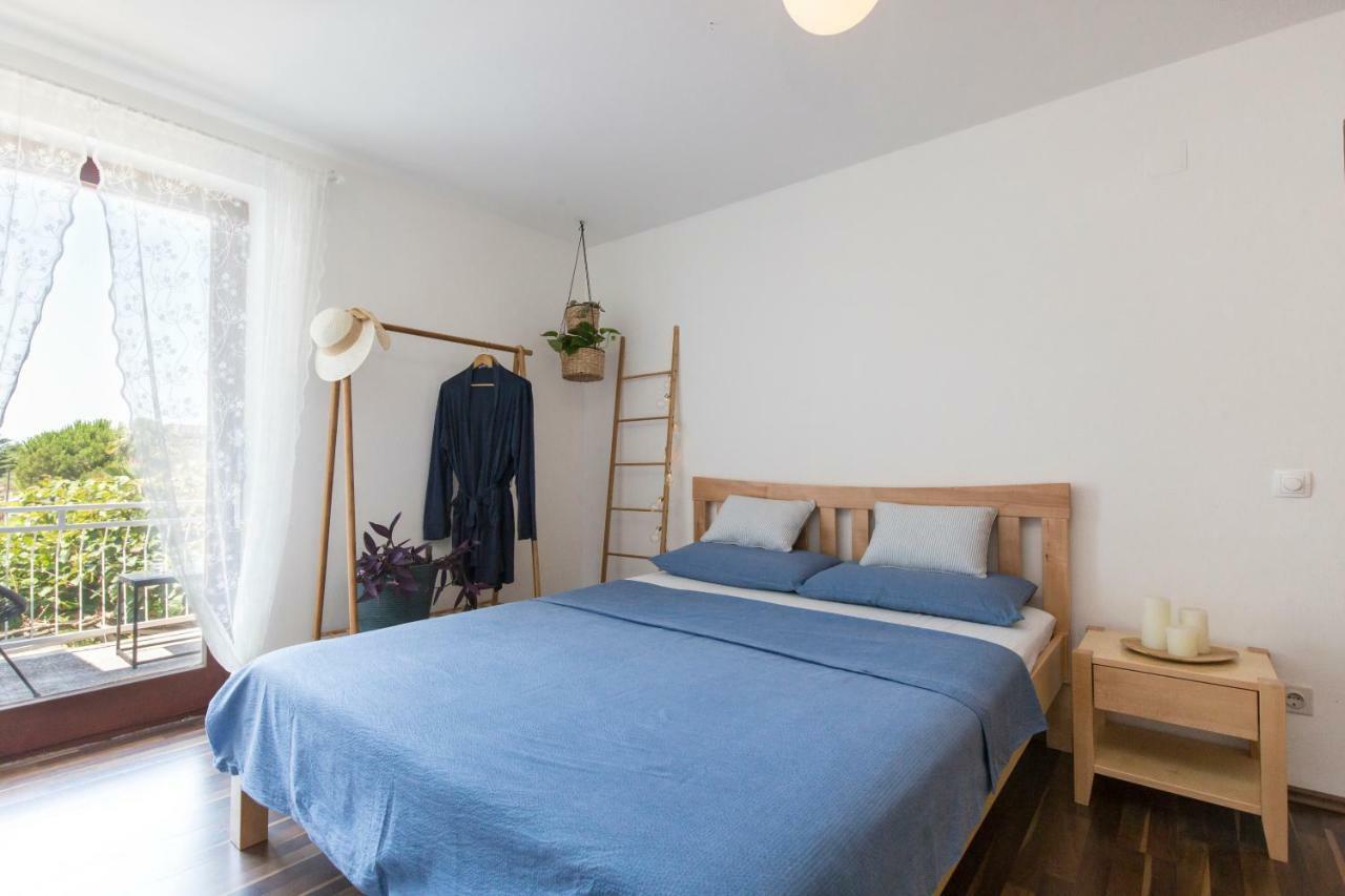 Casa Flora 3-Minutes' Walk From The Beach Novigrad  Exterior photo